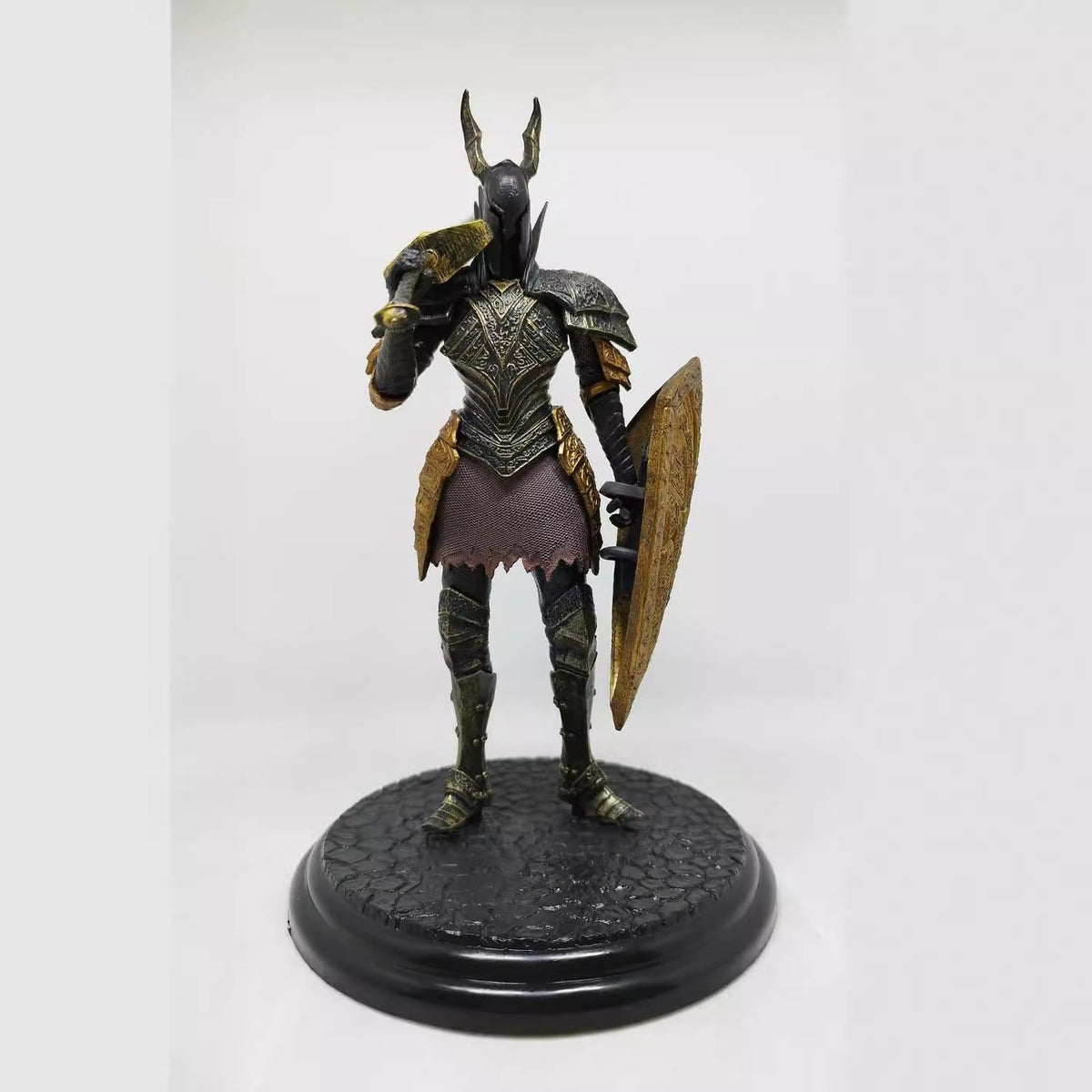 Dark Souls Black Silver Knight statue