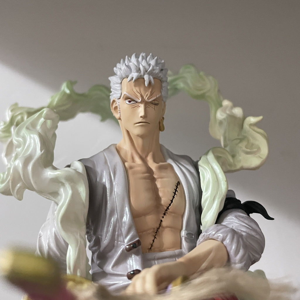 One Piece Roronoa Zoro white hair figure