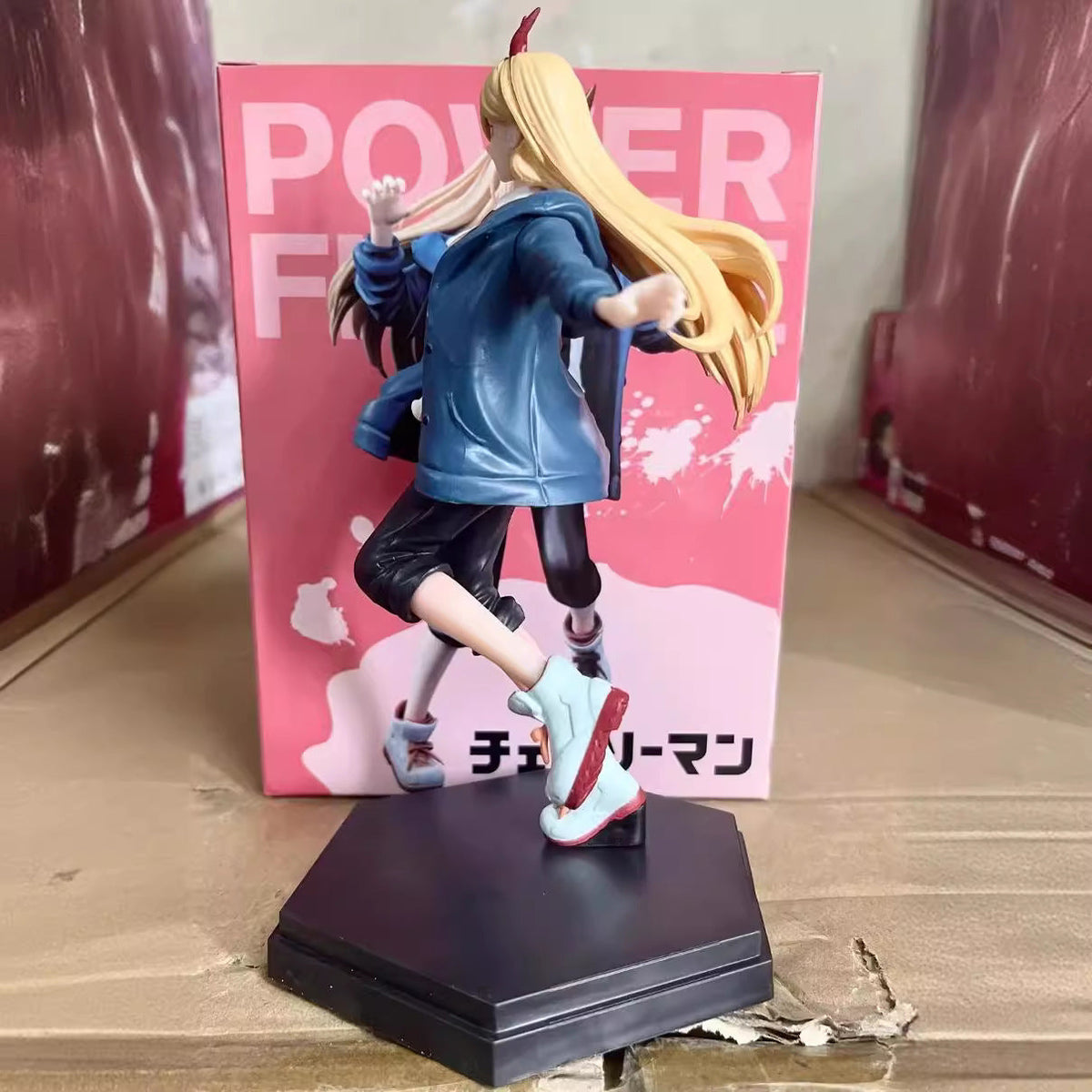 Chainsaw Man Power Jumping Scene Figure