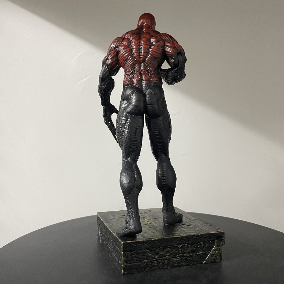 Marvel Carnage figure statue