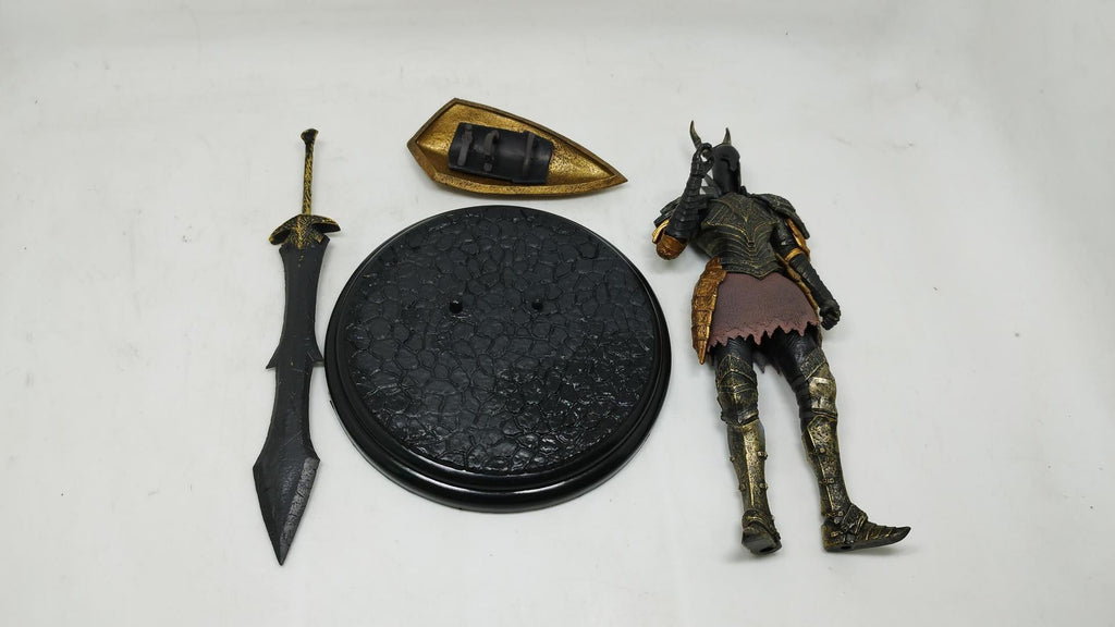 Dark Souls Black Silver Knight statue